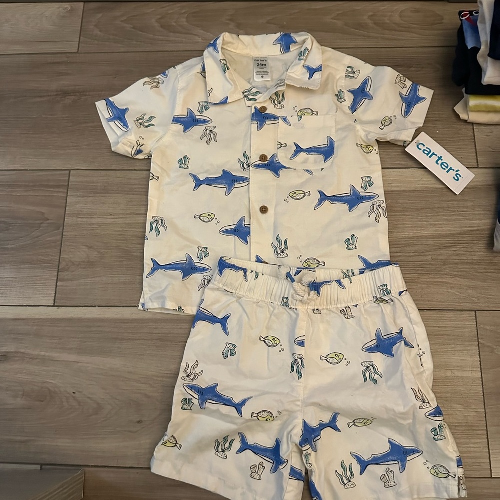 Boys matching short set. Never worn. Size 24M